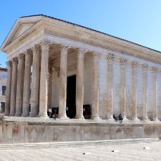 Nîmes Maison carrée Temple romain