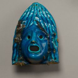 masque de faïence, Égypte, époque romaine